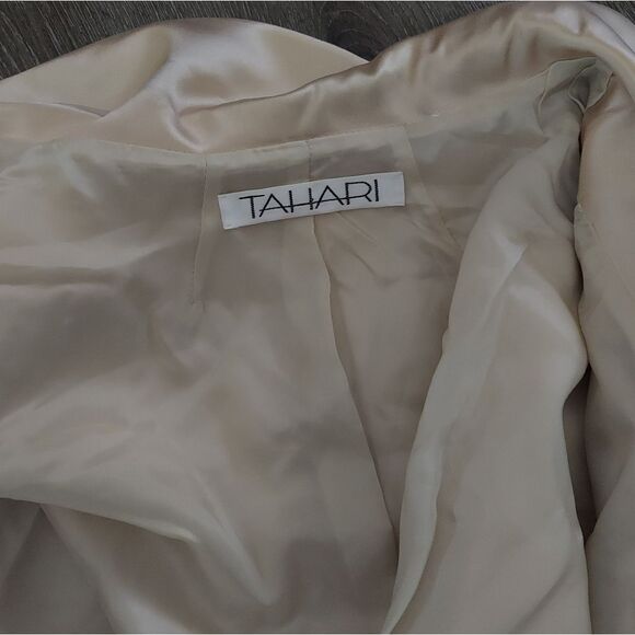 Tahari Gold 100% Silk Crystal Button Long Sleeve Blazer Jacket Size 8 - Picture 6 of 10